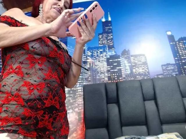 Offline Lucy-mature on BongaCams