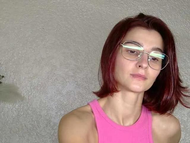Offline Lunaai on BongaCams