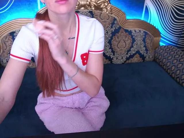 Offline LunaLicks on BongaCams