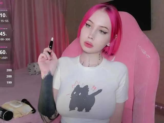 Freechat luvsoak on BongaCams