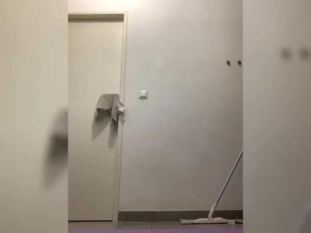 Offline Marakuya16 on BongaCams