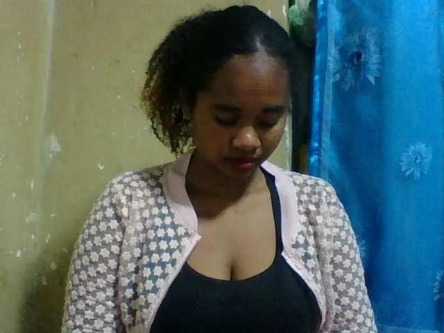 Offline Marie121 on BongaCams