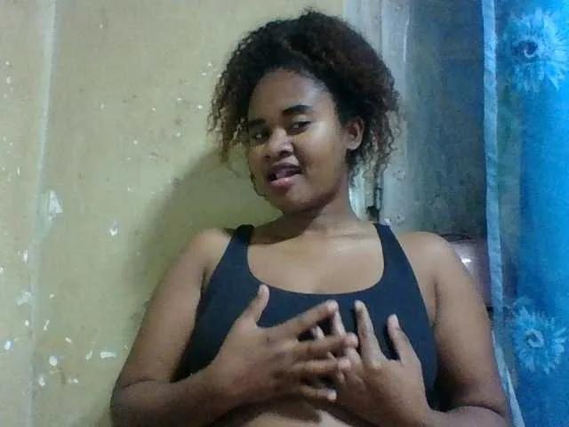 Offline Marie121 on BongaCams