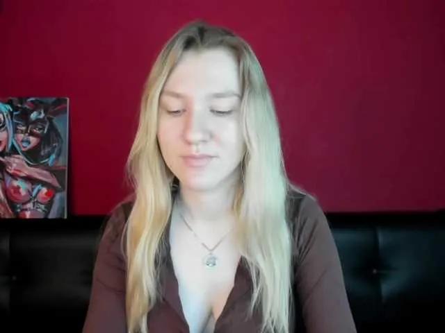 Offline Mariel-Brown on BongaCams