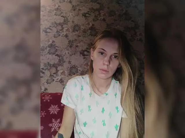 Offline Marina-9819 on BongaCams