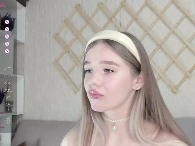 Offline Mechanica on BongaCams