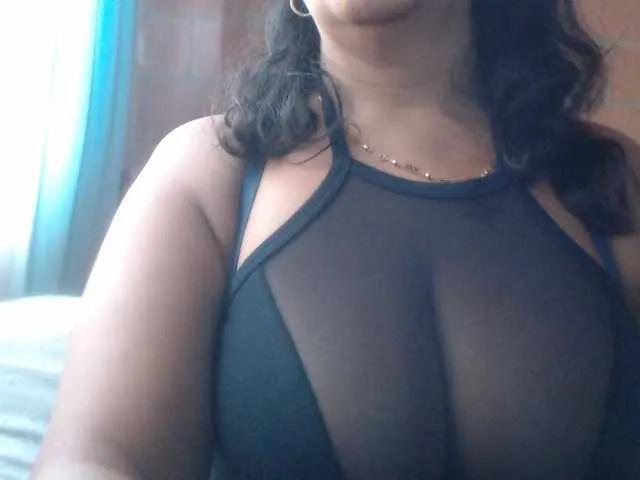 Offline Meganny2023 on BongaCams