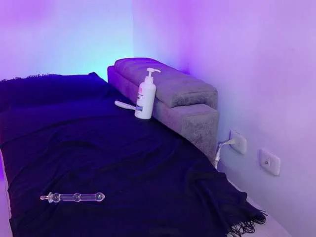 BongaCams MIA-1L is Freechat MIA-1L — He doesn't love sex and in all its forms oral anal vaginal vaginal