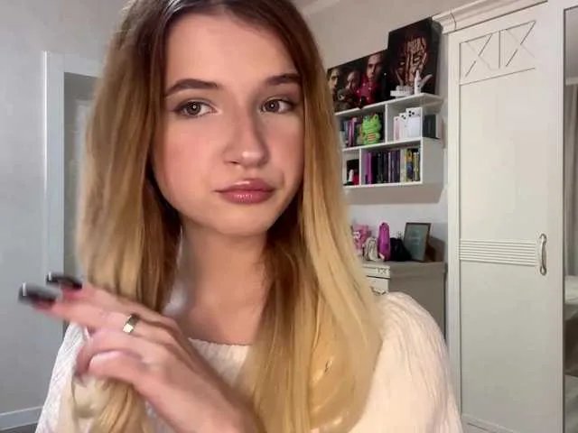 Freechat MicaFiechter on BongaCams