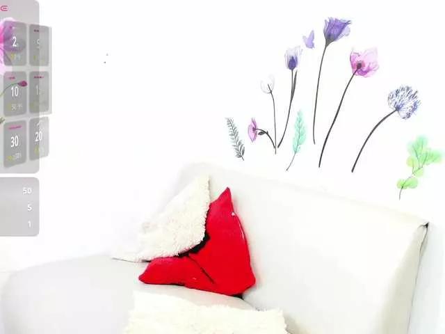 Freechat michell- on BongaCams