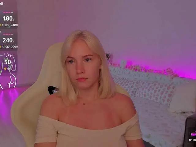 Offline Mira- on BongaCams