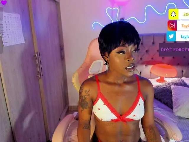 Freechat Miss-west on BongaCams