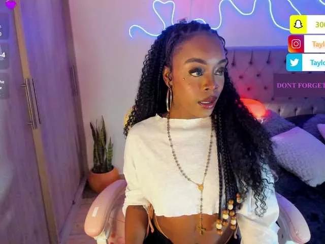 Freechat Miss-west on BongaCams