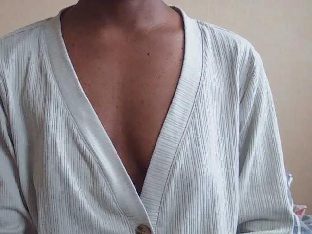 Offline MlleKali on BongaCams