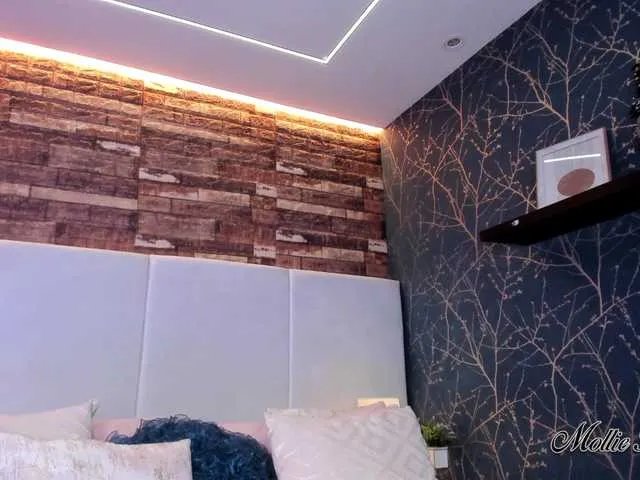 Offline MollieBennet on BongaCams