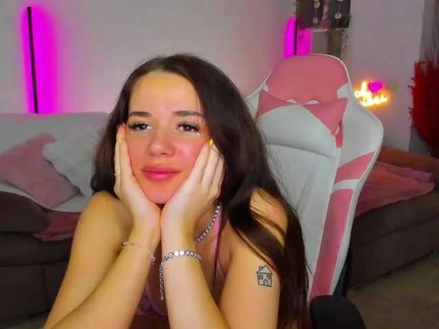 Offline Molly-Kiss on BongaCams