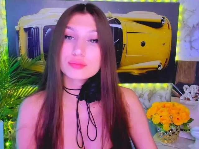 Offline Mollyinyourmind on BongaCams