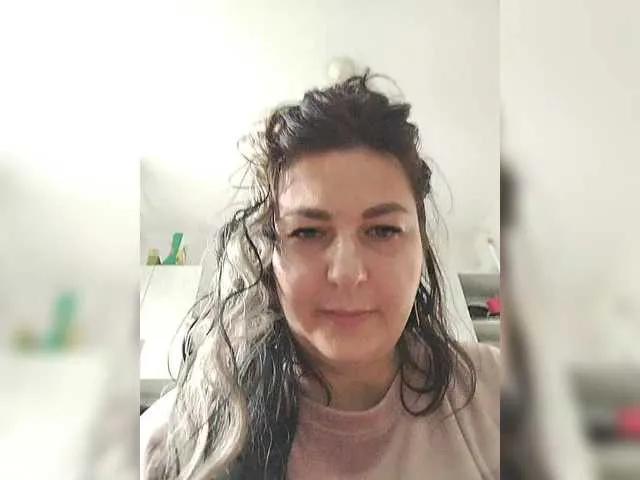 Offline MonicaMilf on BongaCams