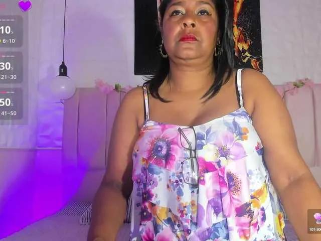 mya-blaze on BongaCams