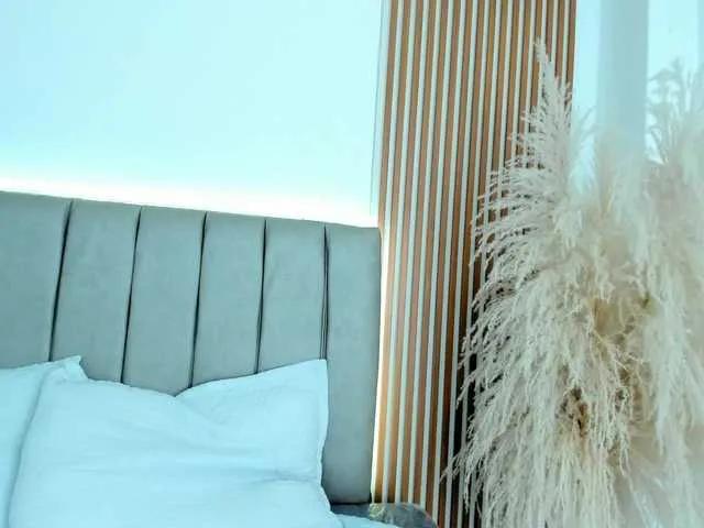 naishaa1 on BongaCams