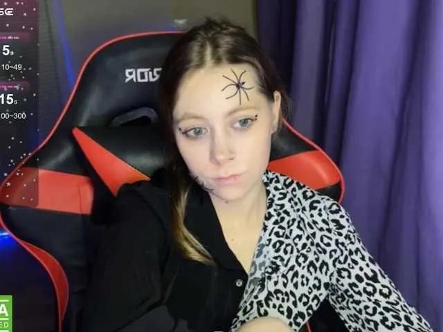 Offline Natural-babe666 on BongaCams