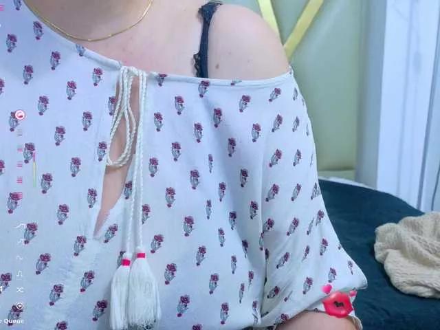 Offline naturalmoommy on BongaCams