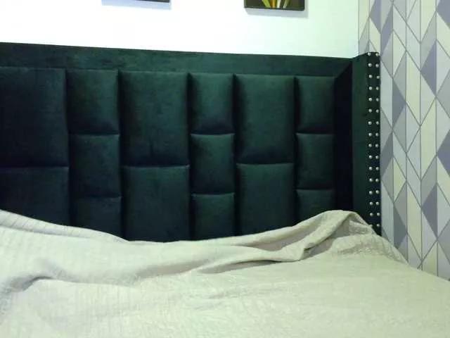 Freechat naughtyebonyy on BongaCams