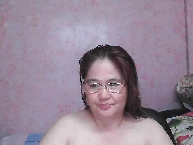 Offline NICEtitspinay on BongaCams