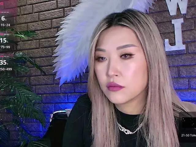 nickyowl on BongaCams