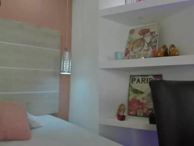 Offline PamelaEvans on BongaCams