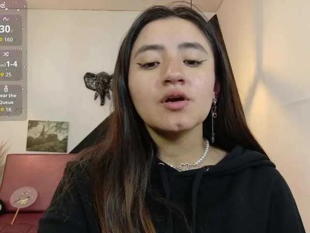 Offline Perla-Teen on BongaCams