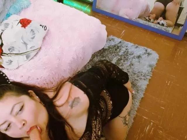 queencarlotta82 on BongaCams 