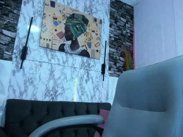 Freechat queencuarxxo on BongaCams