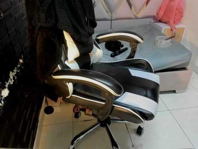 Freechat RachelleWoods69 on BongaCams