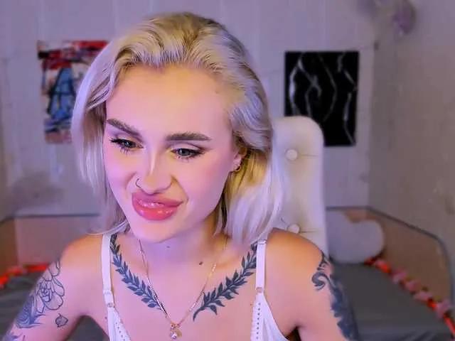 Ravenaaaa — Freechat on BongaCams