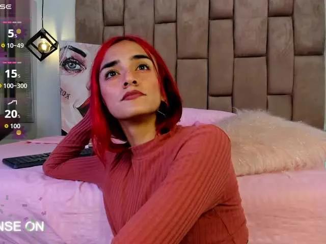 Offline RavynRouge on BongaCams