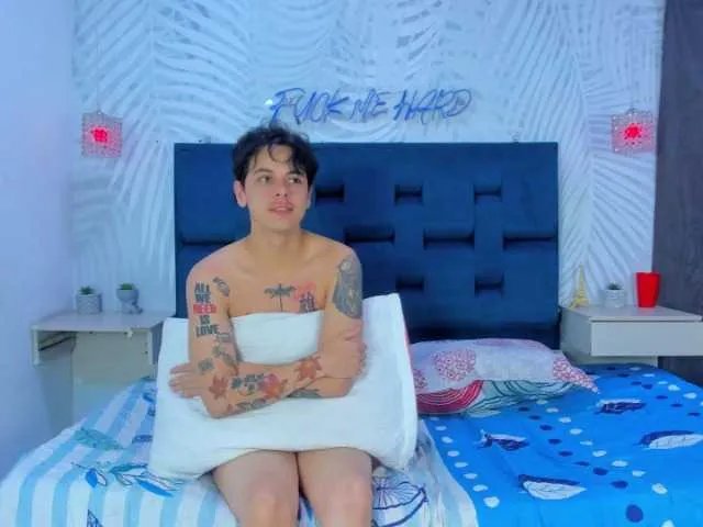 Offline ROOM-STARHOT on BongaCams