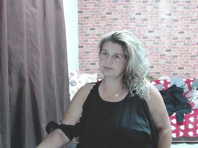 Freechat RoseBBW on BongaCams