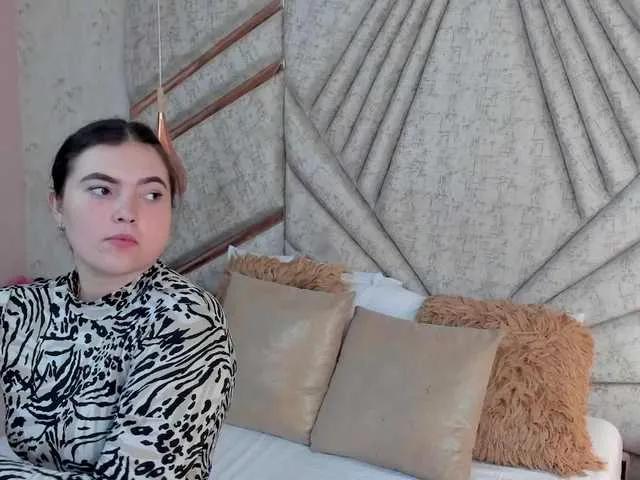 Offline RousseWalker on BongaCams