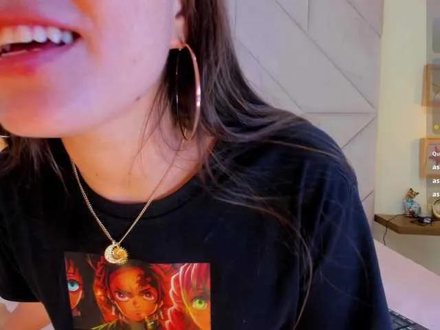 Freechat roxana-mill on BongaCams