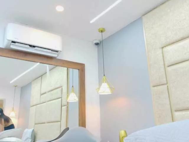 Offline RubyScarlett on BongaCams