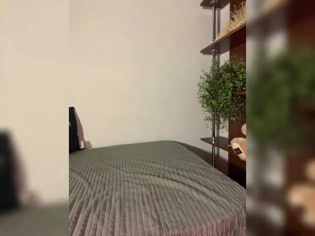 Offline Saliss1 on BongaCams