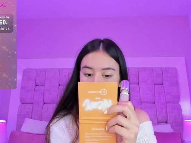 Freechat SashaCollinss on BongaCams