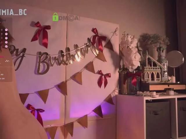 Freechat SashiMIa on BongaCams