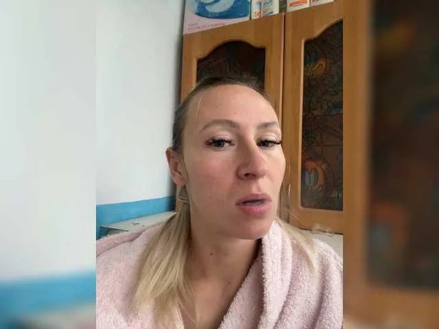 Offline Saveta on BongaCams