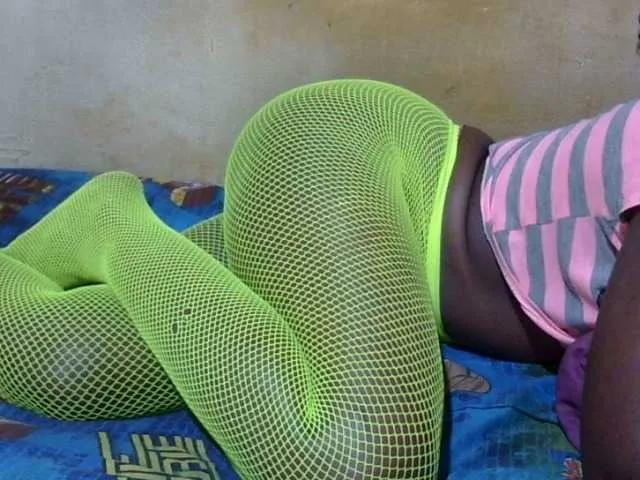 Offline Sexy-Candy1 on BongaCams