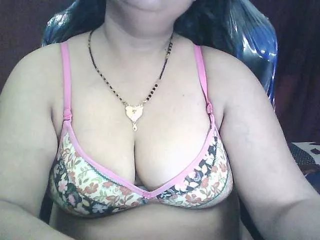 sexycharu on BongaCams