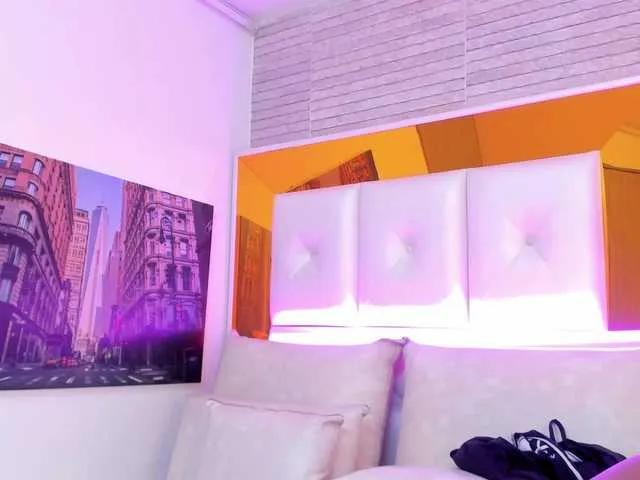 Freechat ShaniaBrown on BongaCams