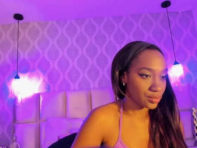 Freechat SharitHills on BongaCams