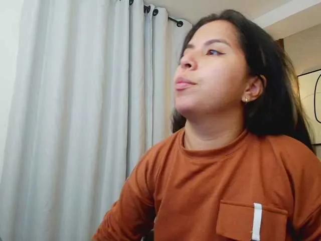 Freechat Sharlotte-Milk on BongaCams